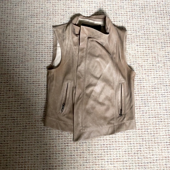 Veda Leather Vest size M - Picture 6 of 9